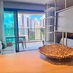 Apartamento moderno à poucas quadras da Av Beira Mar