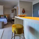 Moderno à Poucas Quadras Da Av Beira Mar *