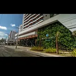 Moderno à Poucas Quadras Da Av Beira Mar