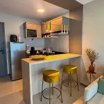 Moderno à Poucas Quadras Da Av Beira Mar