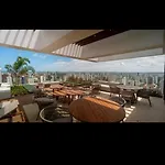Apartamento Moderno à Poucas Quadras Da Av Beira Mar *